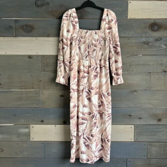 NWT HOUSE OF HARLOW 1960 SMOCKED OFF THE SHOULDER LINEN FLORAL MIDI DRESS - Picture 6 of 10
